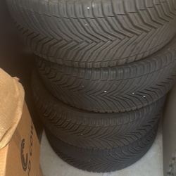 Michelin 235/40R19 Extra Load All Weather Cross Climate