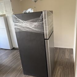 GE Fridge, 1 Year Old. 