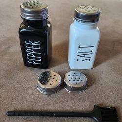 Salt And Pepper Shakers 
