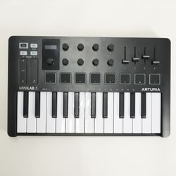 Arturia MiniLab 3 USB/MIDI Keyboard Controller 231506