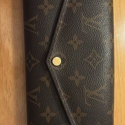 Louis Vuitton Women Wallet