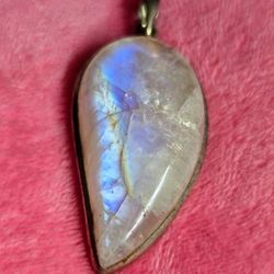 Moonstone Pendant 🤍💙🩵