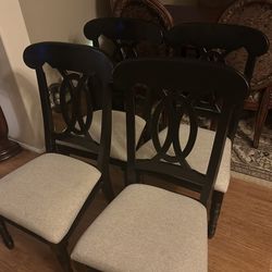 4 Dining Table Chairs