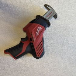 M12 Milwaukee Cordless Saw-zall
