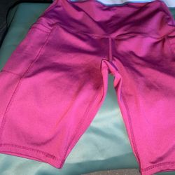  Leggings Short Size S. $3