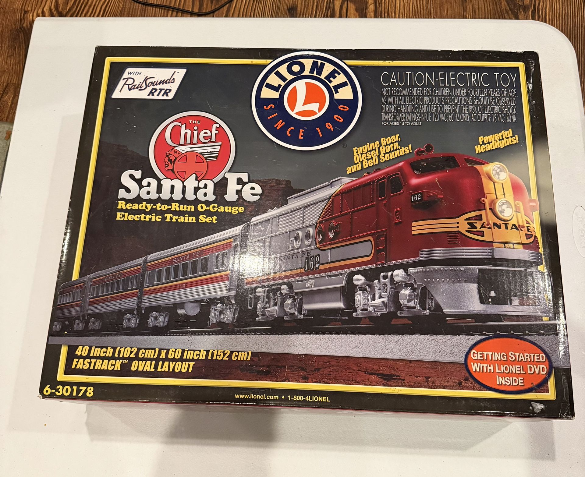 Santa Fe Lionel Train Set 6-30178 