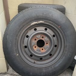 Ford F150 Stock Rims & Tires