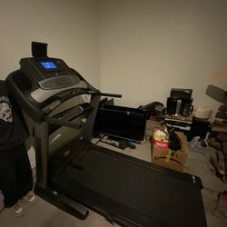 NordicTrack Commercial 1750 Smart Treadmill (Cinta de correr)