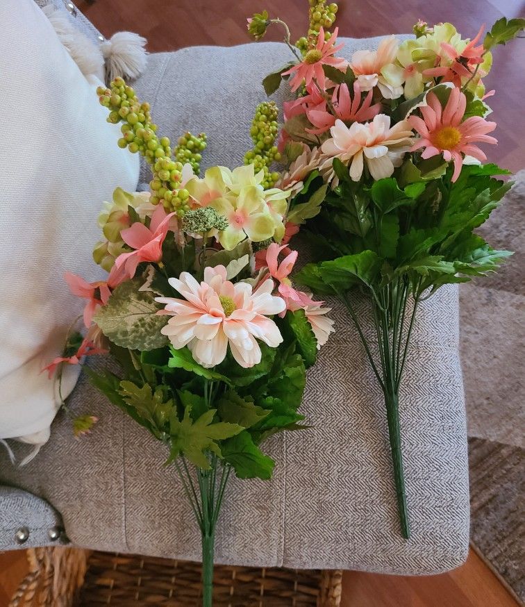 Floral Foilage Bundle. 5 Dollars For Both 