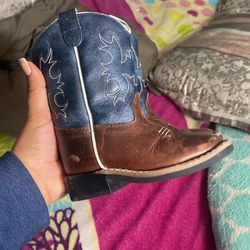 Little Boys Cowboy Boots From Cavenders Size 6.5 D for Sale in