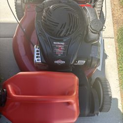Briggs & Stratton Yard Machines Mower With Gas Can! Excellent Condition 