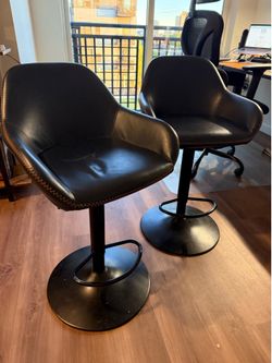Swivel Adjustable Height Bar Stool