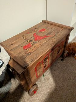 Vintage kids toy chest