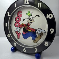 Disney Goofy Collectible Backwards Clock Reverse Numbers 