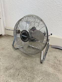 Vintage Lakewood HV-12 high-velocity metal air circulator fan -12-inch