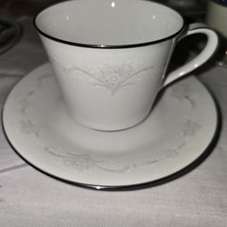 Noritake Casablanca Pattern Teacup And Saucer Sets Bone China