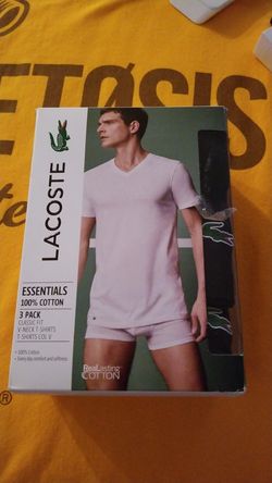 NIB! Lacoste Essentials 100% cotton Black V-Neck classic fit t shirts, 3 pack,Small
