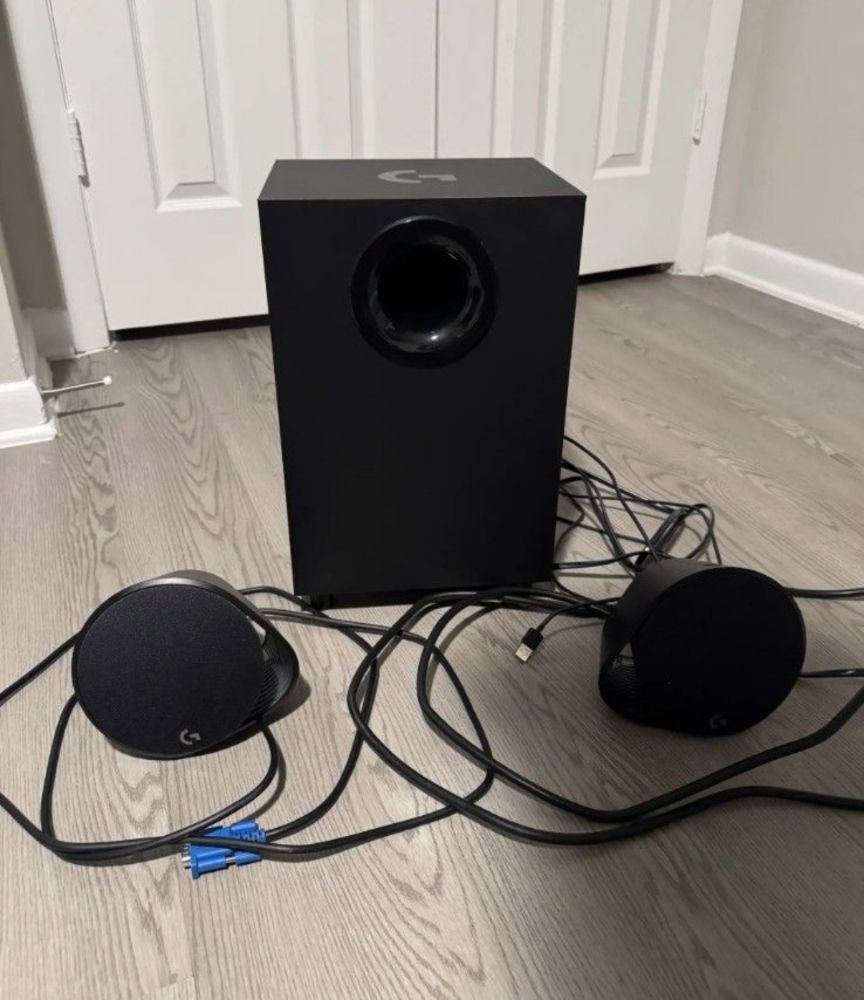 Logitech G560 PC Gaming RGB Speakers & Subwoofer