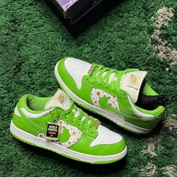Supreme Stars Mean Green Nike Sb Dunk