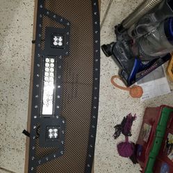 Custom Grille 2013-2014 Ram 1500
