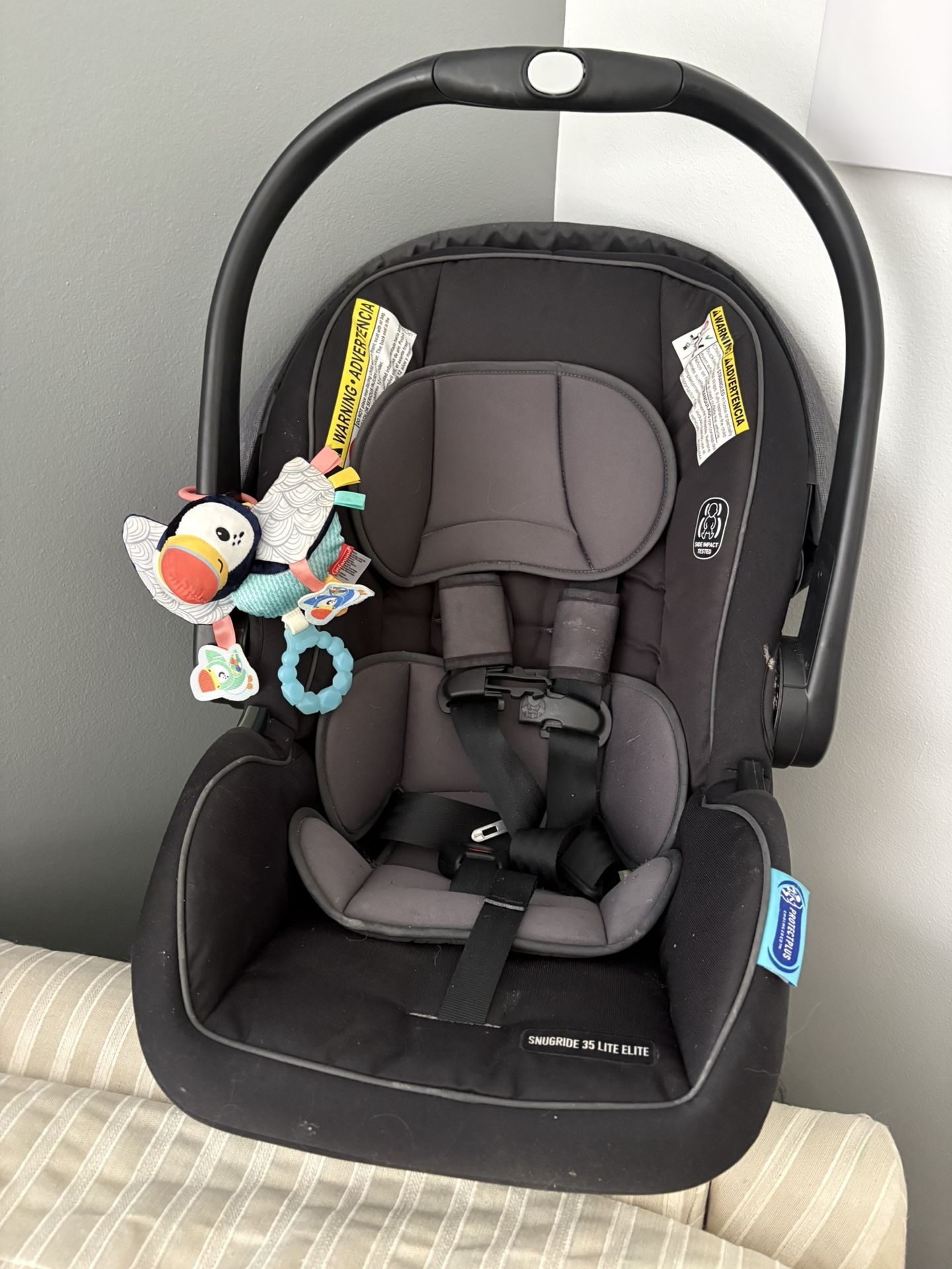 Car seat Carrier With 2 Bases