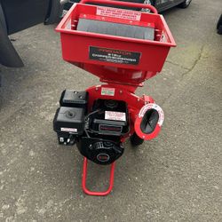 PREDATOR 6.5 HP (212cc) Chipper Shredder  