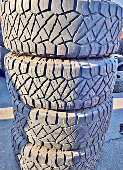 35x12.50/20 Nitto Selling a set of 4 tires in excellent condition 🫡
