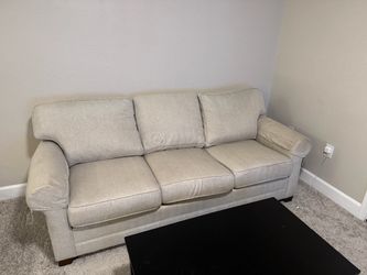 King Hickory 3 Seat Fabric Sofa Light Gray