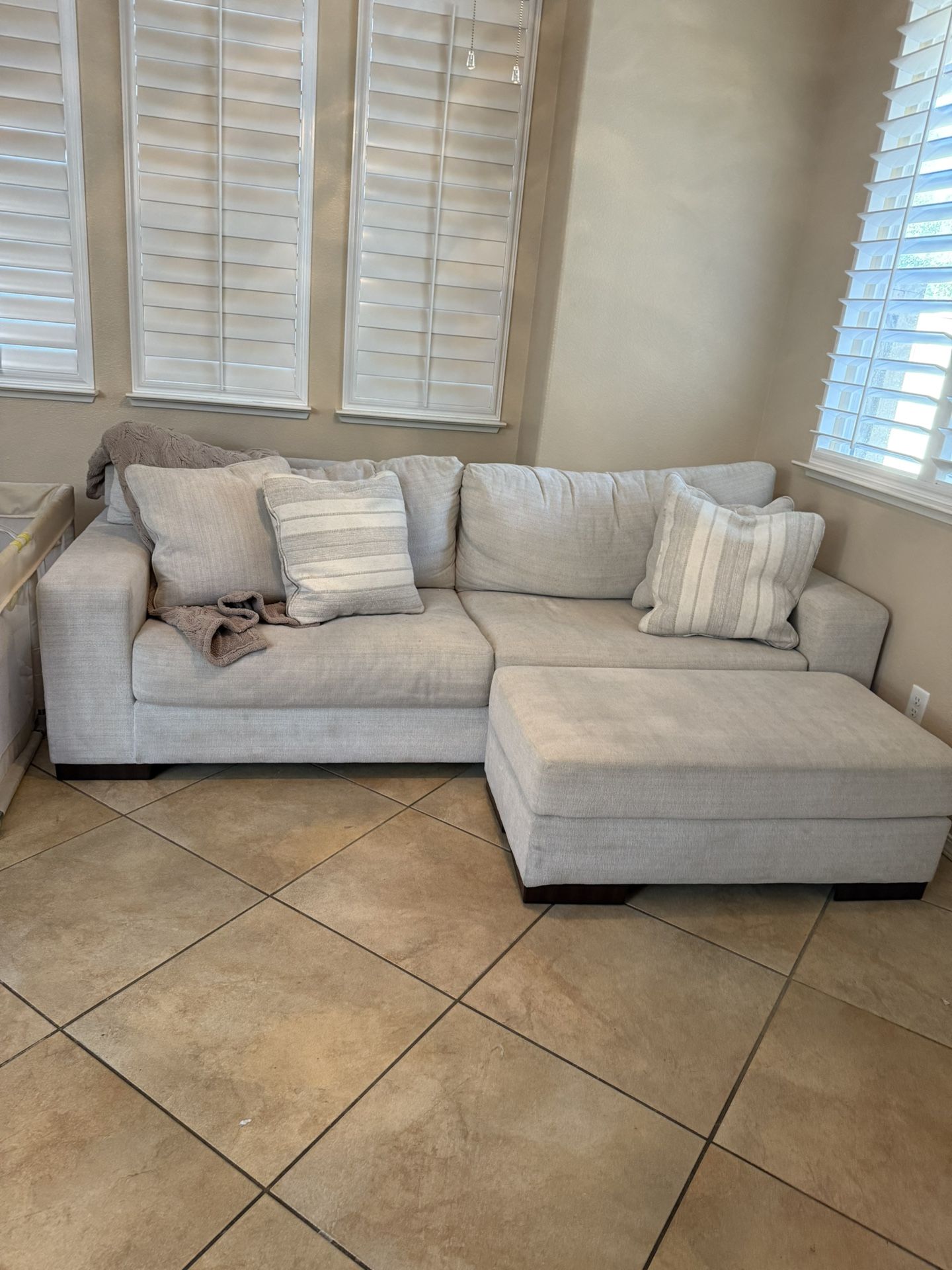 Ashley Furniture Couch And Ottoman
