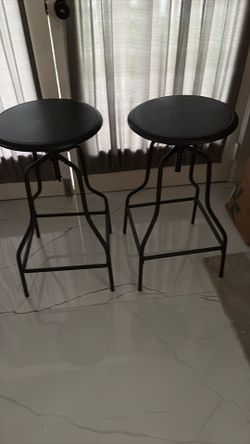 2  stools in good condition