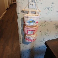 Hello Kitty Organizer
