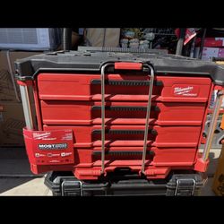 Milwaukee Packout 16.3 in. Modular 4-Drawer Tool Box Black/Red