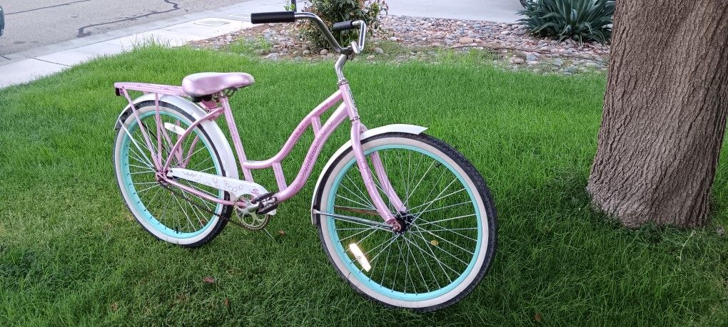 26" Ladies Single Speed Schwinn Beach Cruiser Bicycle