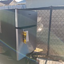 Mini Fridge With Freezer
