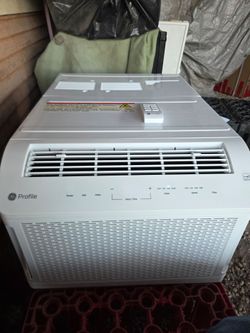GE Profile 10,300 BTU Ultra Quiet Air Conditioner 115 volt Plug