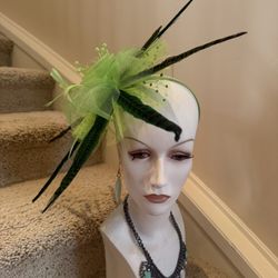 Green Fascinator 