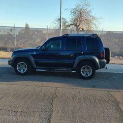 Jeep Liberty 2005  12800 Millas 3800