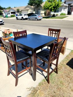 Kitchen table