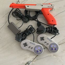 Super Nintendo Accessories Controller, Zapper and TV Controller Deck 