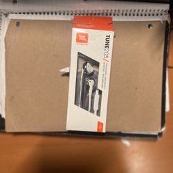 Brand New JBL Earbuds