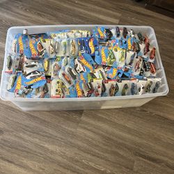 Hot Wheels Diecast Toy Car Lot Unopened 1:64 Scale 290 total pieces.