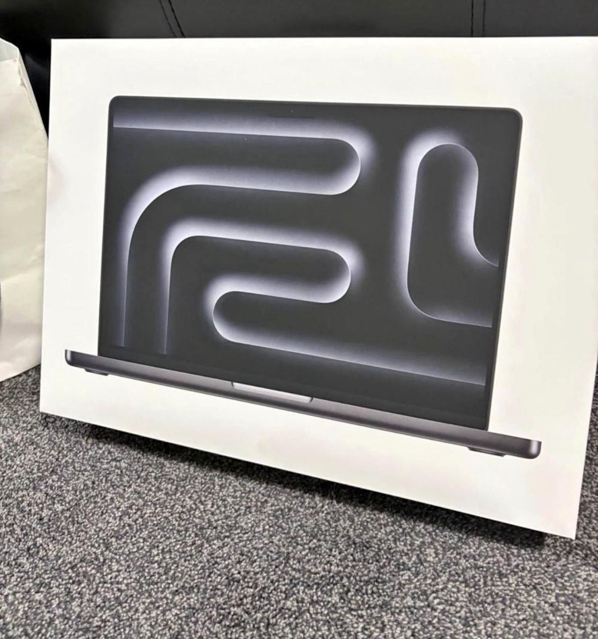 MacBook Pro M4 Pro/Max 2024 - Space Black - Brand New