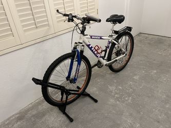 TREK mtn bike
