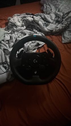 Logitech G923 racing steering wheel