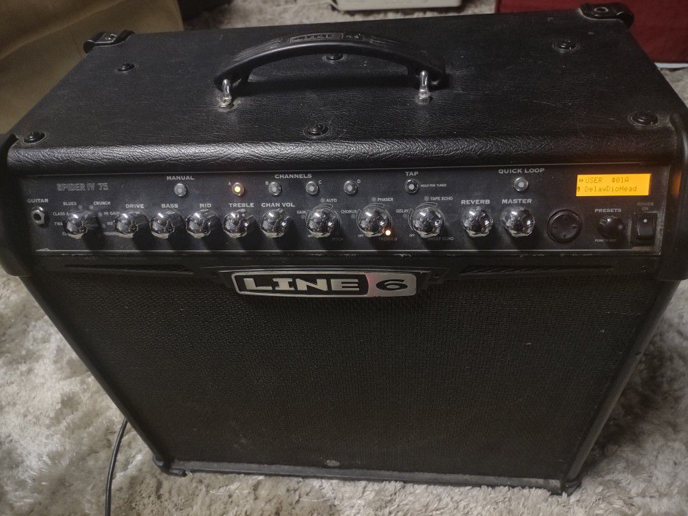 Line 6 Spider IV  75 Watt Guitar Amp With Effects Pedal And Beringer Phaser Pedal