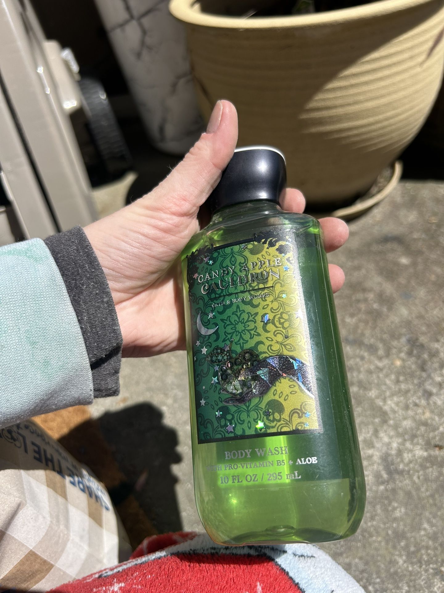 Candy Apple Cauldron Body Wash