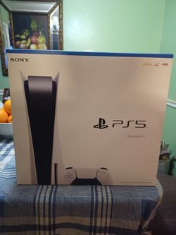 PS5 DISC SYSTEM WITH NEW CONTROLLER $540 FINAL PRICE READ DESCRIPTION AND SEE ALL PICTURES