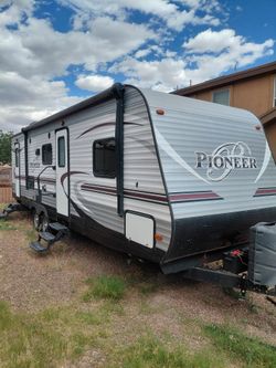2016 BH270 Pioneer bunkhouse