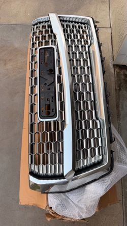 2021 GMC yukon denali grille (chrome)