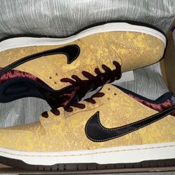 NEW 2024 NIKE SB DUNK LOW “City Of Cinema” Sz10 & 10.5